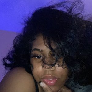 Meet your Posher, Alana